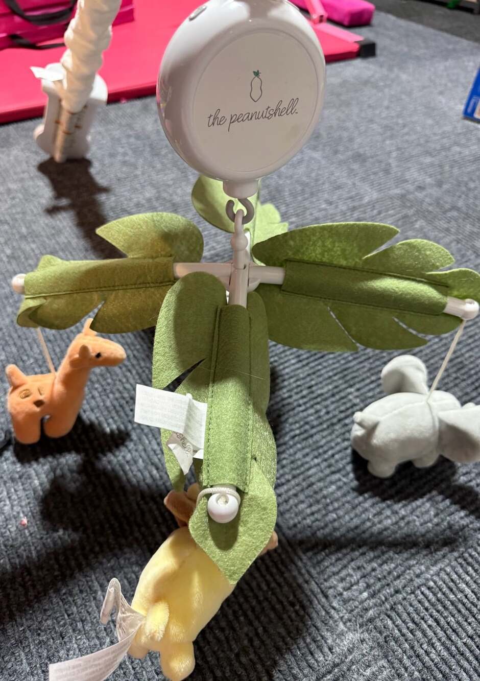 The Peanutshell Safari Animals Musical Crib Mobile - Picture 2 of 9